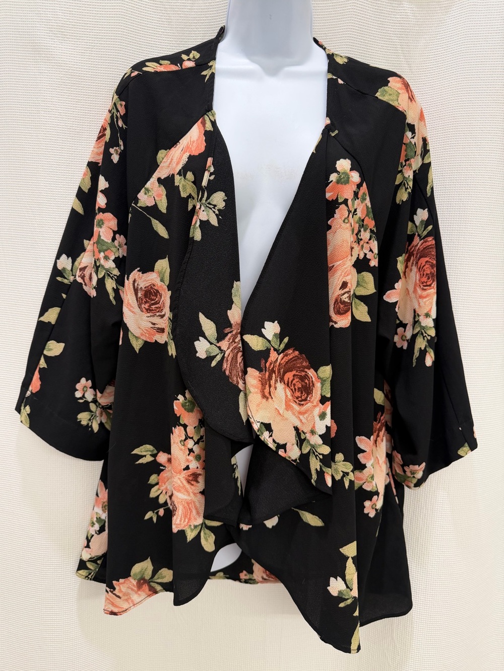 Cameo Appearance Black Floral Open-Front Tunic with Peach Roses